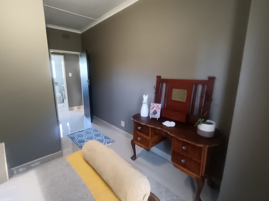 4 Bedroom Property for Sale in Hillcrest Northern Cape